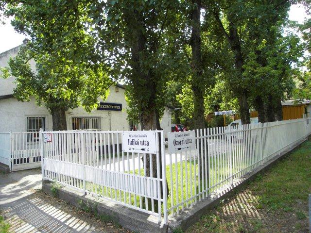 Elektropower Kft. – Autó- és ipari akkumulátor szaküzlet épülete, Budapest XI. kerület, Kelenföld